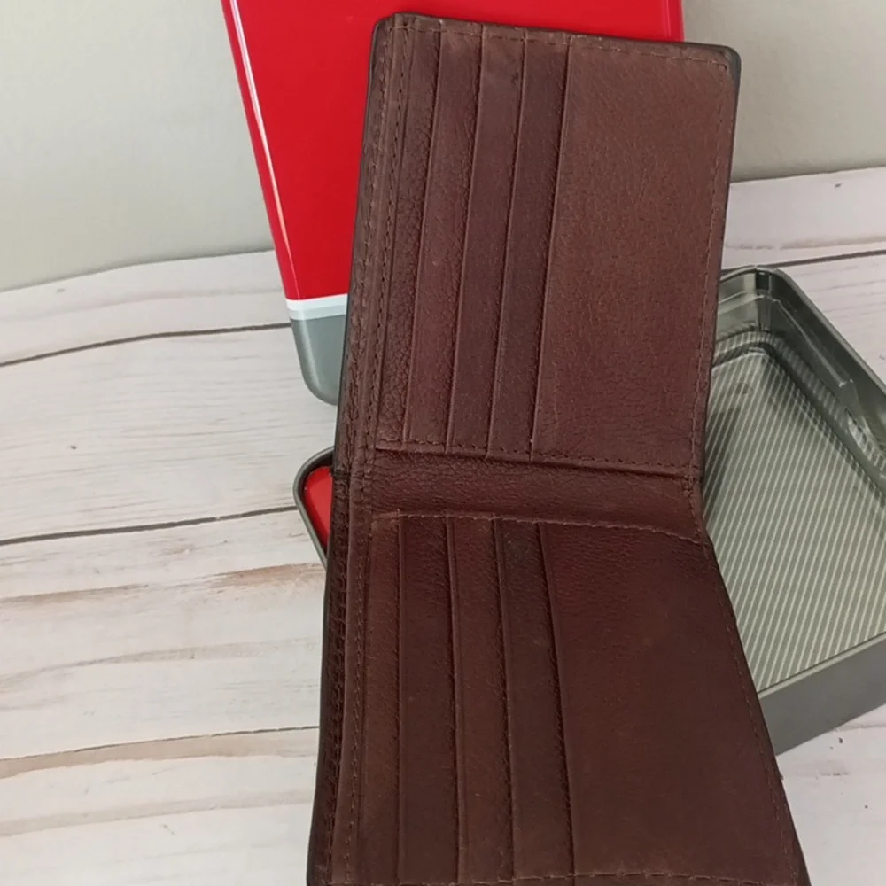 Relic Dark Brown Leather Mens Wallet